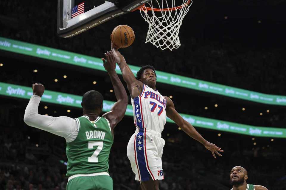 恩比德, 布朗外线三 恩比德, 布朗外线三